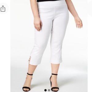 NEW JM Collection Plus Size Capri Stretch Pull On Pants, Size 2X, White